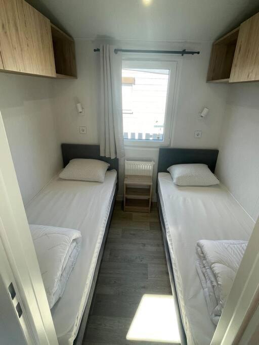 Cozy Chalet At The Beach In Petten, Netherlands Esterno foto